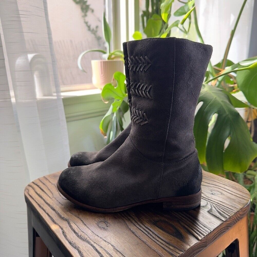 UGG Suede Leather Mid-Calf Boots‎ Casual Winter Accents Size 5
